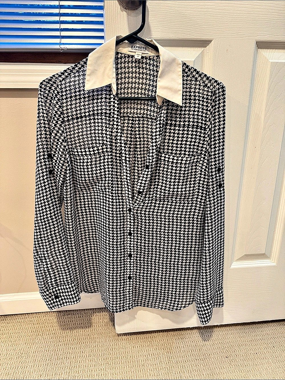 Express The Portofino Shirt Houndstooth Button Down Shirt in Black & White